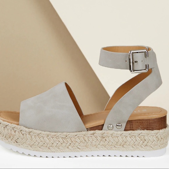Grey platform sandal - Picture 4 of 4
